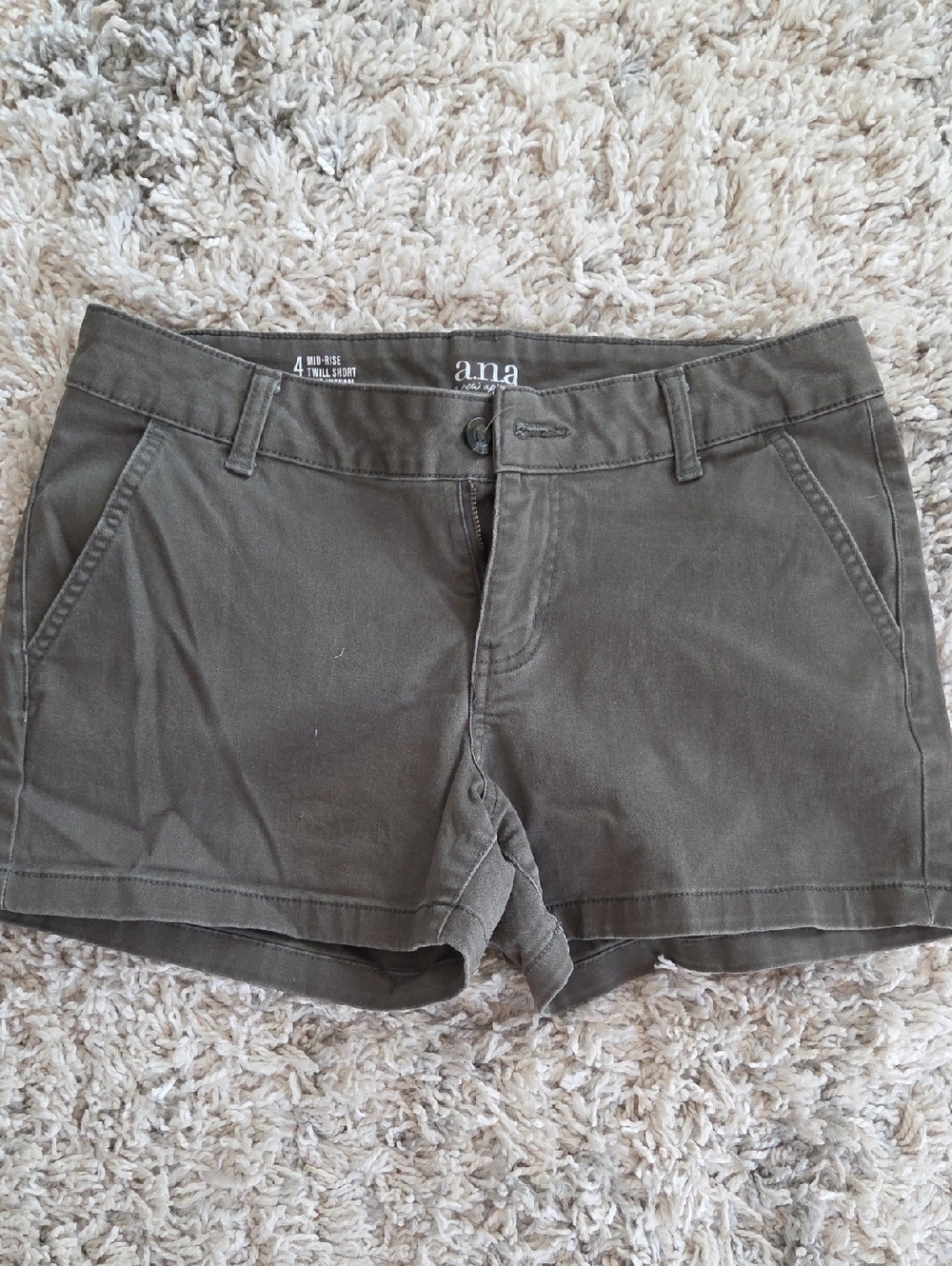 a.n.a Olive Women's Casual Cotton Shorts